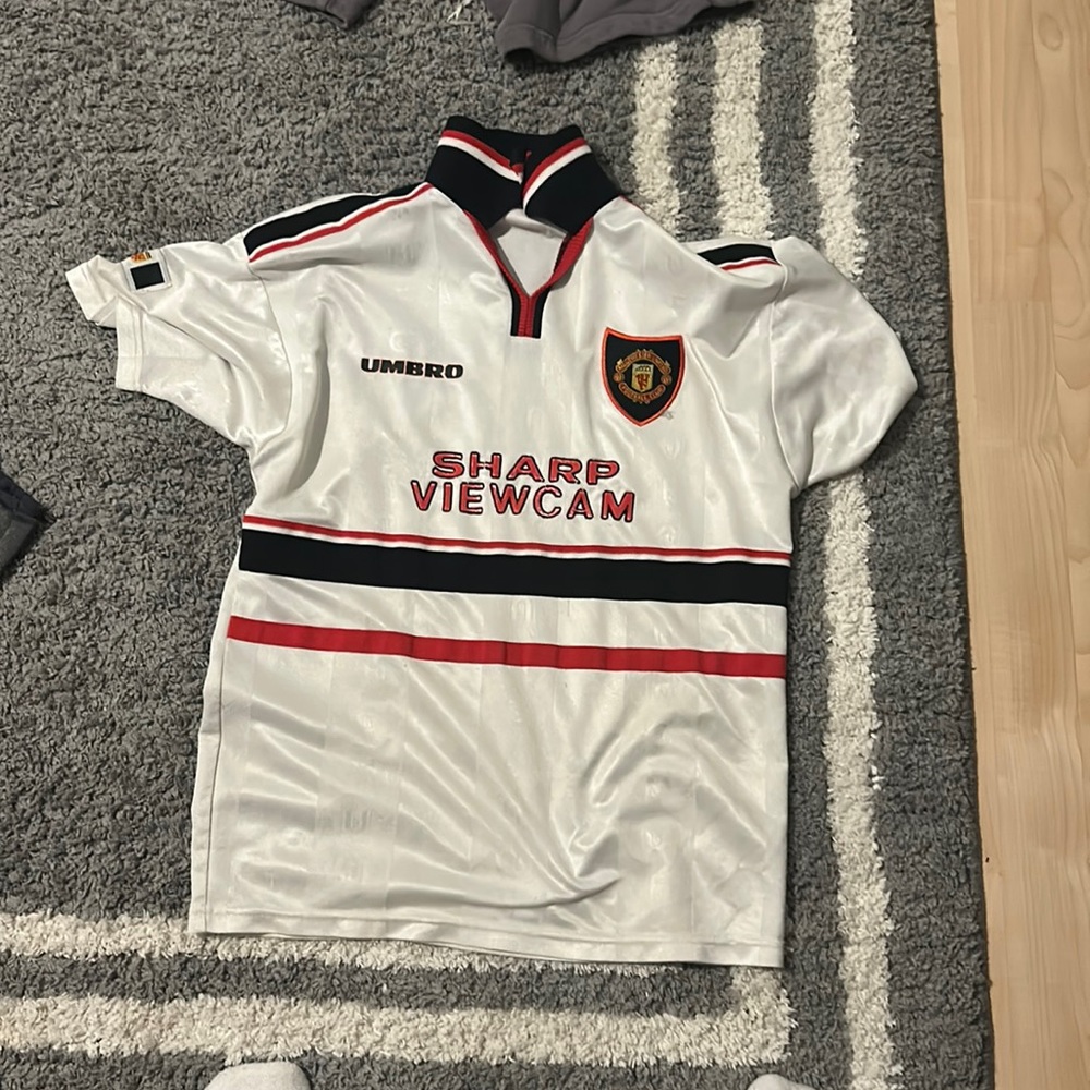 Authentic man United jersey